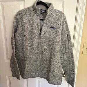 Patagonia quarter zip with pocket on sleeve